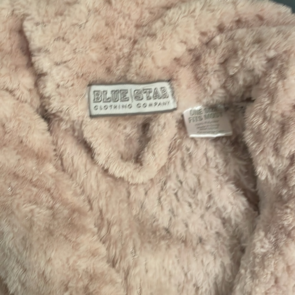 Pink Fluffy Robe - Picture 3 of 3